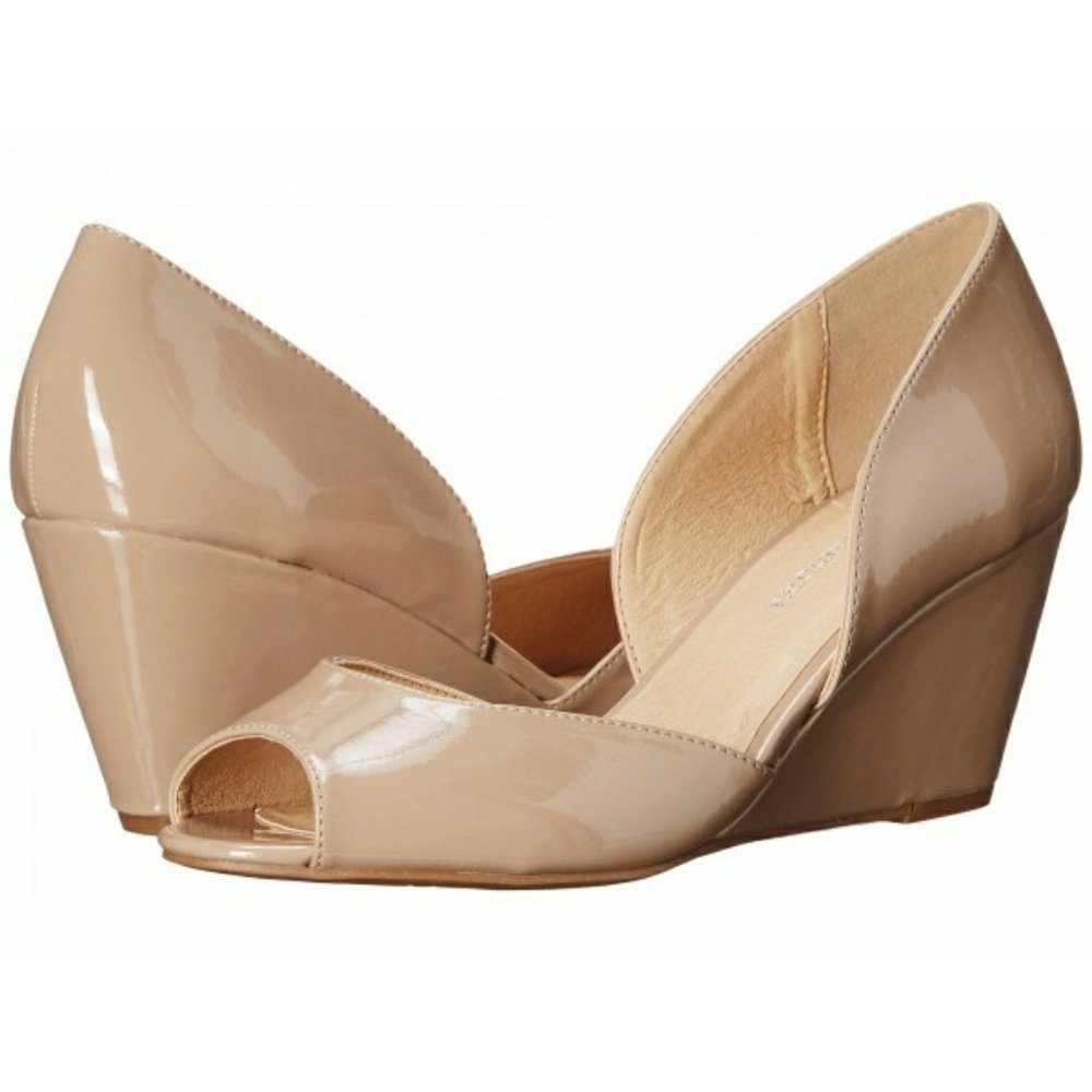 NWOB CL by Laundry Nude Pumps